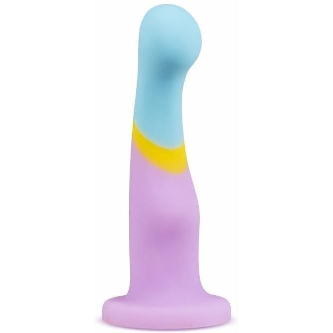 Avant - Silicone Dildo With Suction Cup - Heart of Gold