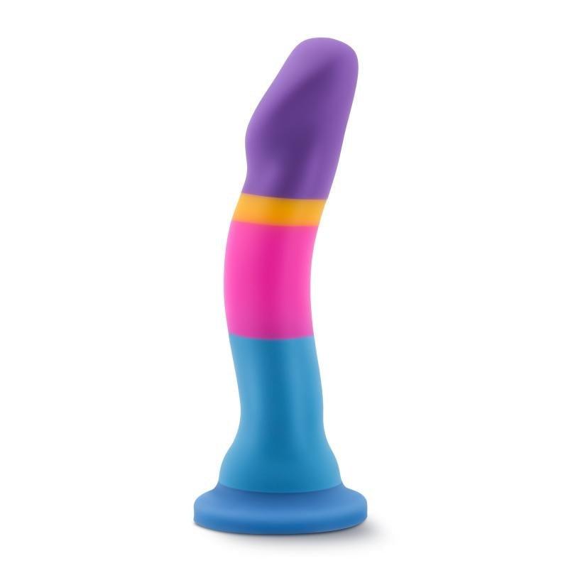 Avant - Silicone Dildo With Suction Cup - Hot 'n' Cool