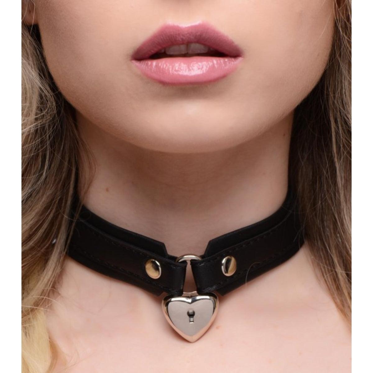 Strict Locking Heart Collar